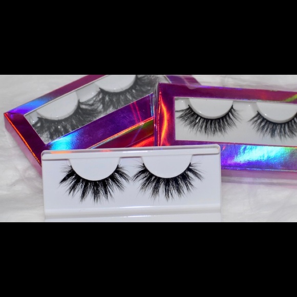 Mink lashes - Picture 2 of 2